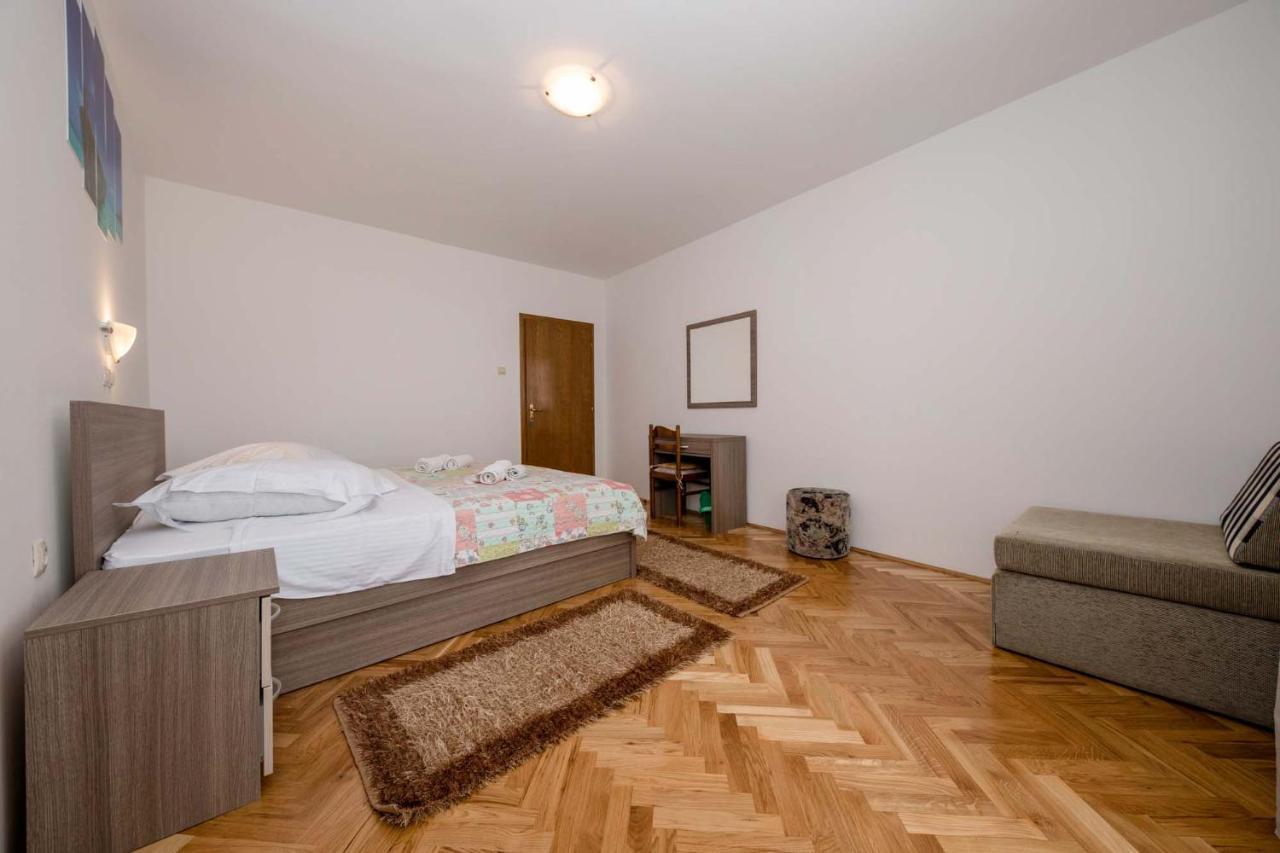 Paradise Apartments Лопар Екстериор снимка
