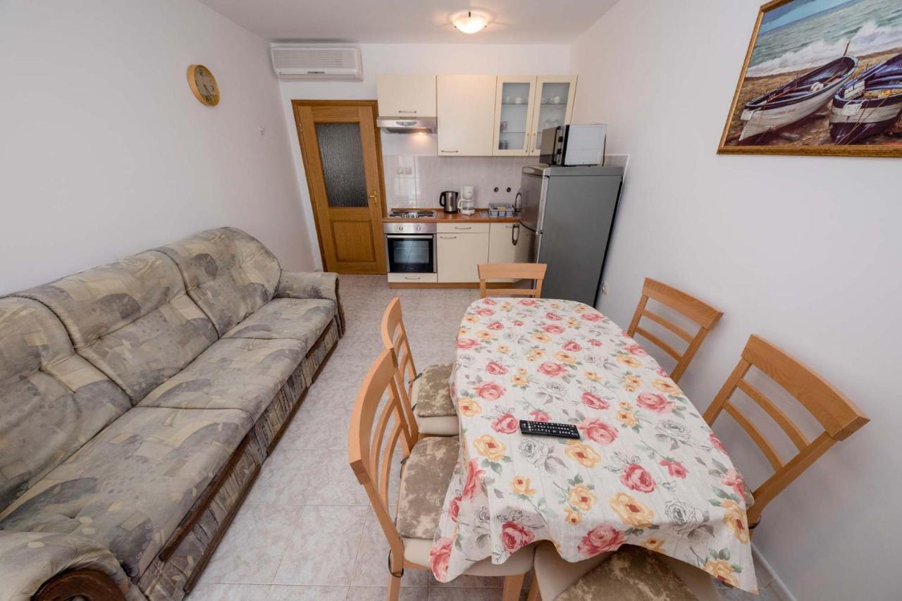 Paradise Apartments Лопар Екстериор снимка