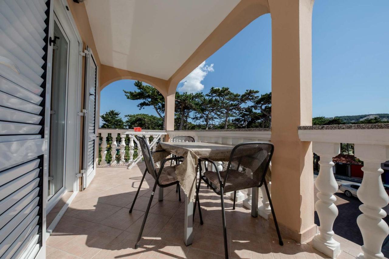 Paradise Apartments Лопар Екстериор снимка