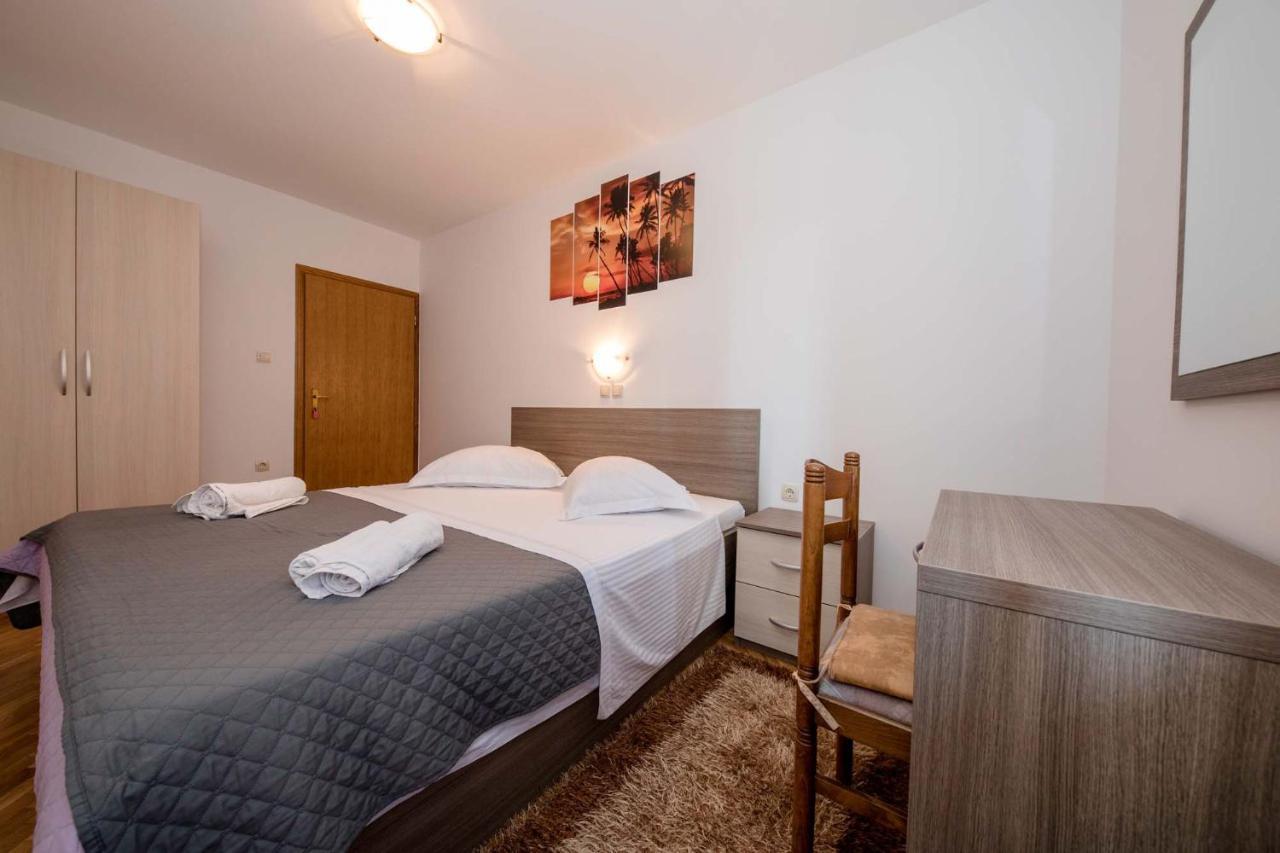 Paradise Apartments Лопар Екстериор снимка